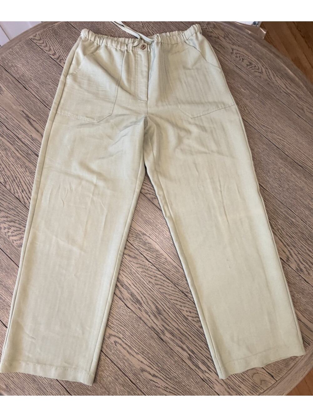 Caribbean Joe pants Women’s size Medium Sage green Striped Elastic waist zip